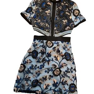 SELF PORTRAIT Party Dress. Young women’s gorgeous size 0 Exquisite details